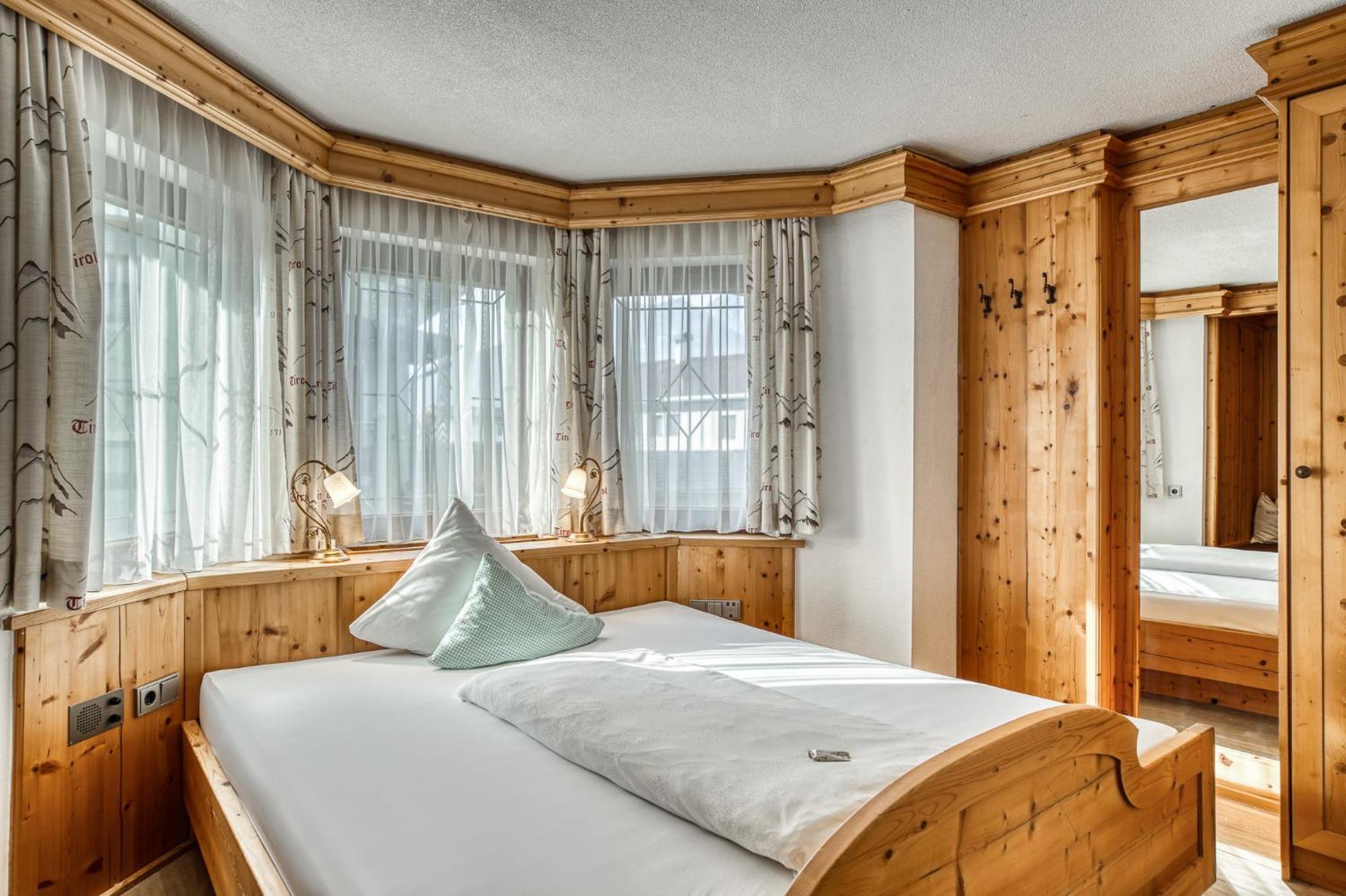 Hotel Alpenstolz Mieders Habitación foto