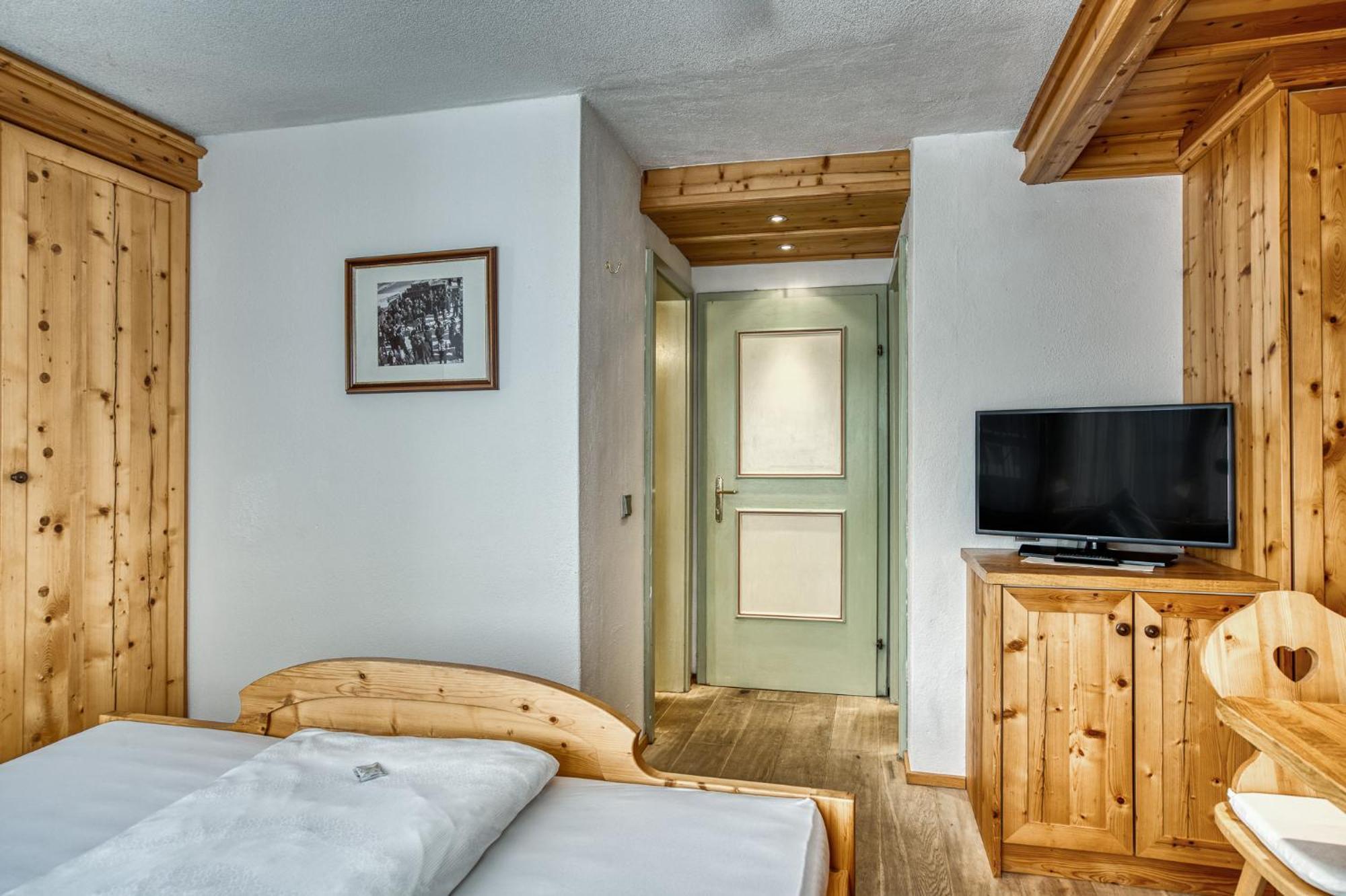 Hotel Alpenstolz Mieders Habitación foto