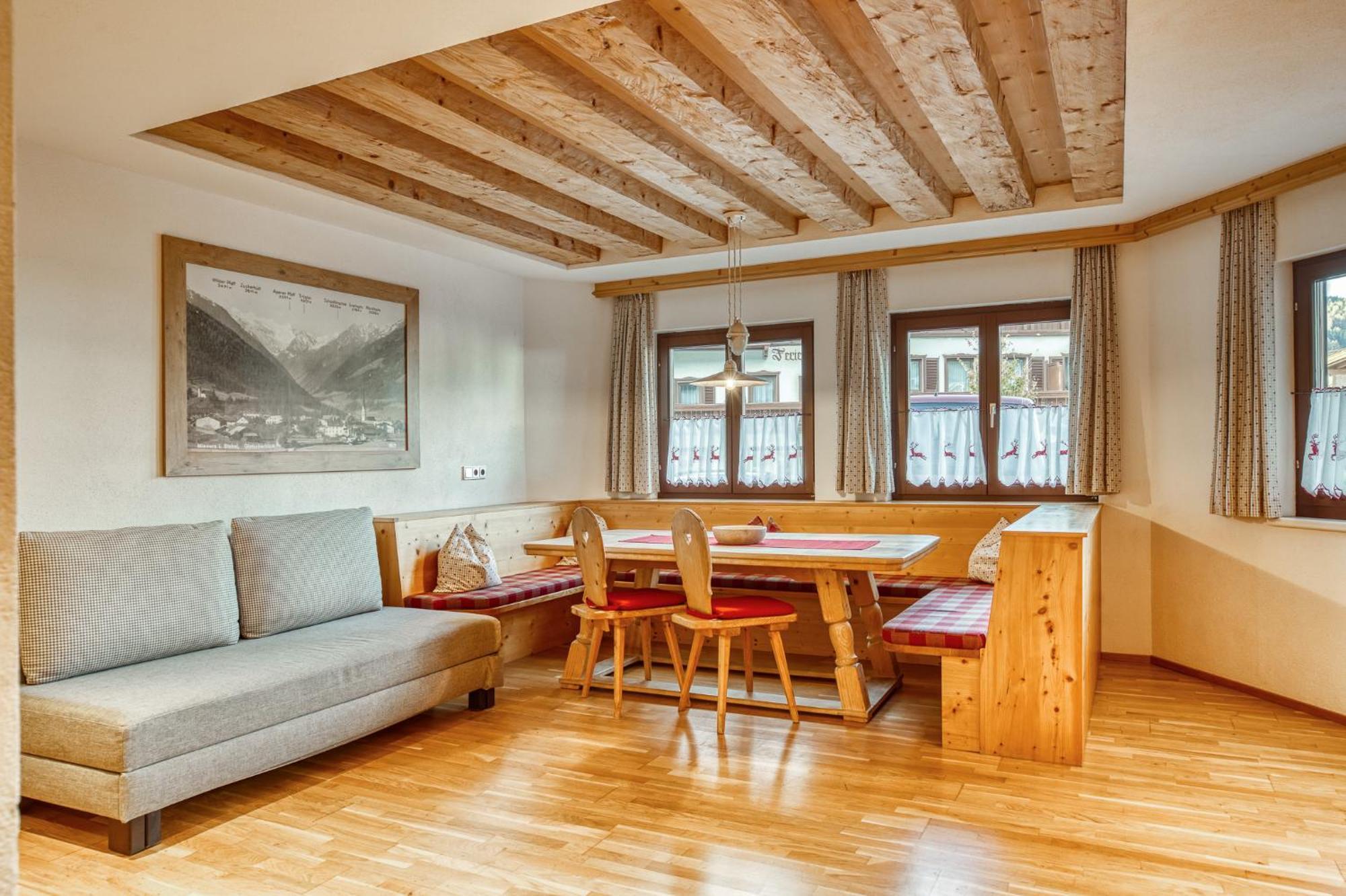 Hotel Alpenstolz Mieders Habitación foto