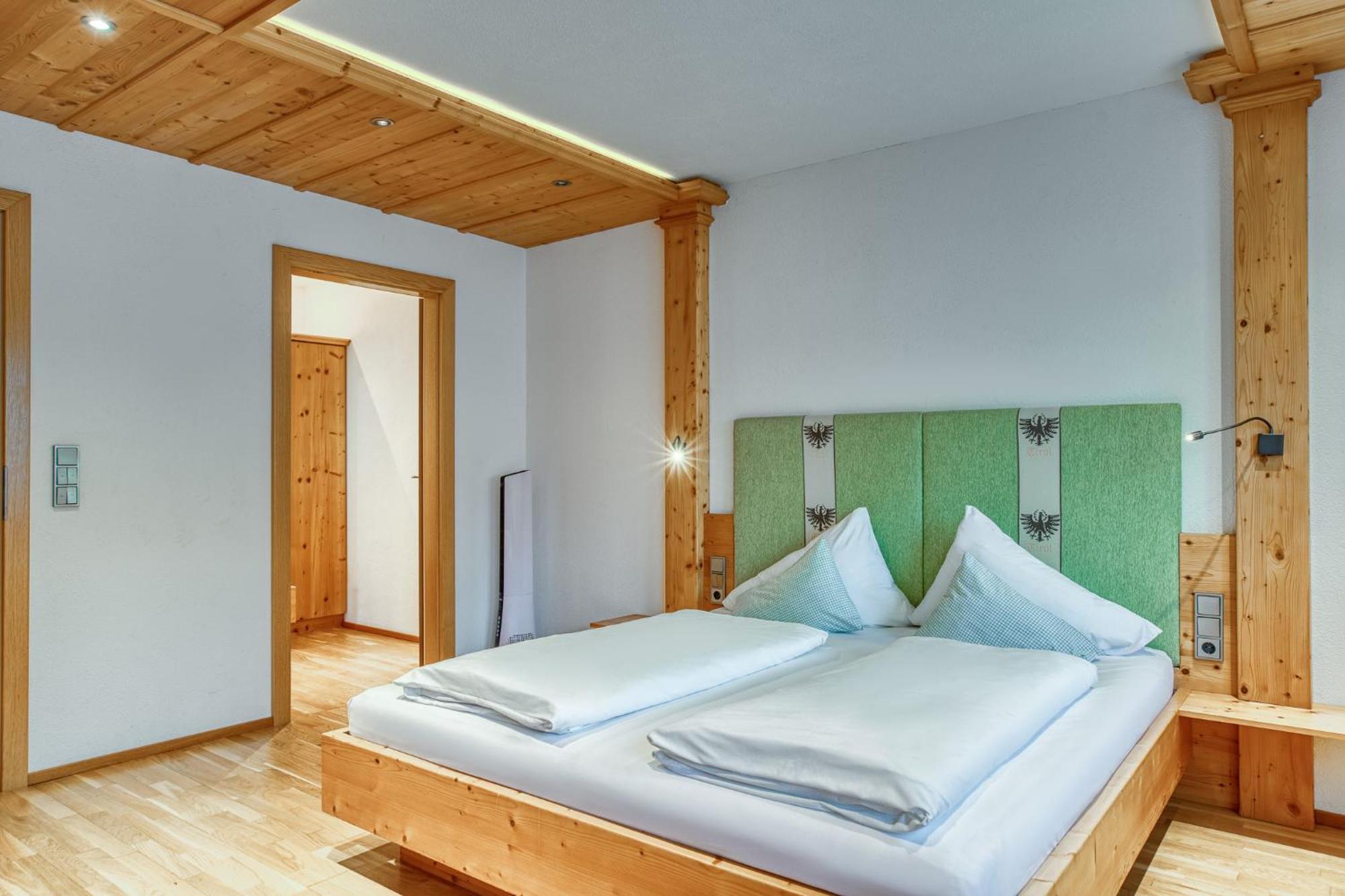Hotel Alpenstolz Mieders Habitación foto