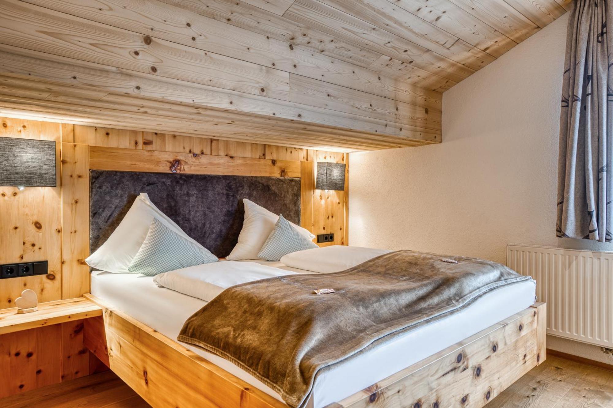 Hotel Alpenstolz Mieders Habitación foto